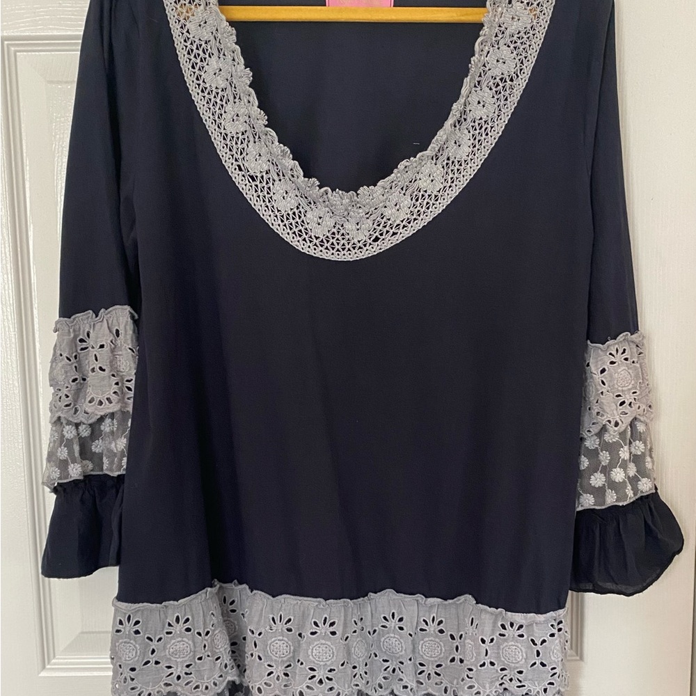 Nyla & Noelle tunic